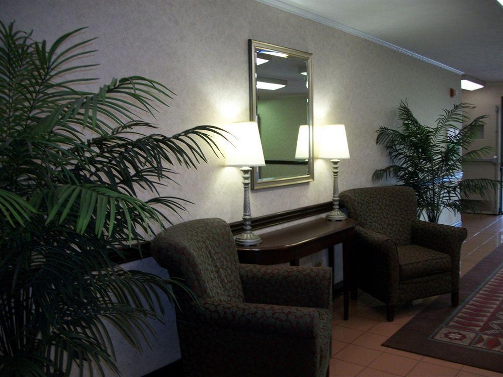 Red Roof Inn & Suites Lexington - Hamburg Екстериор снимка