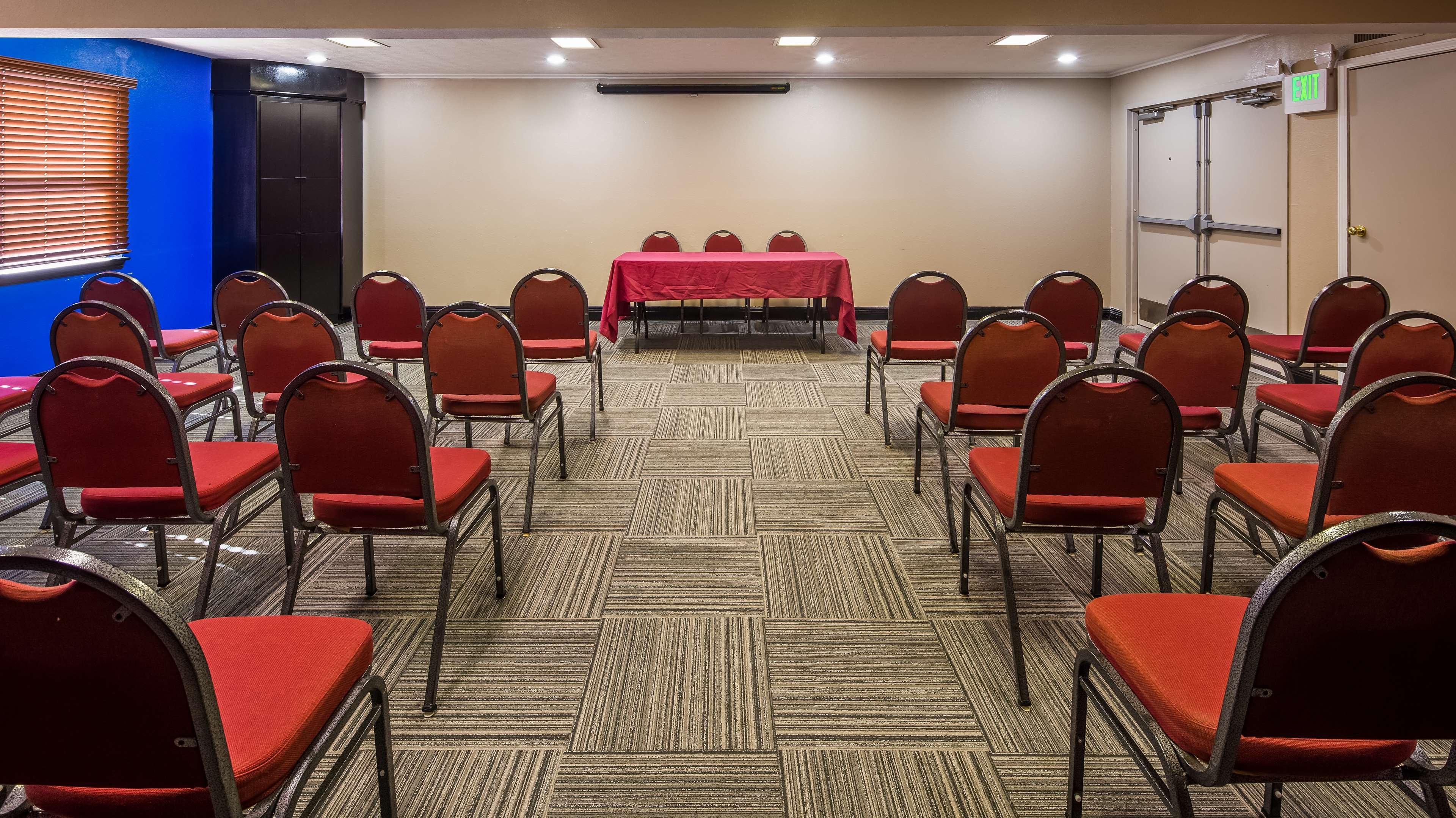 Red Roof Inn & Suites Lexington - Hamburg Екстериор снимка