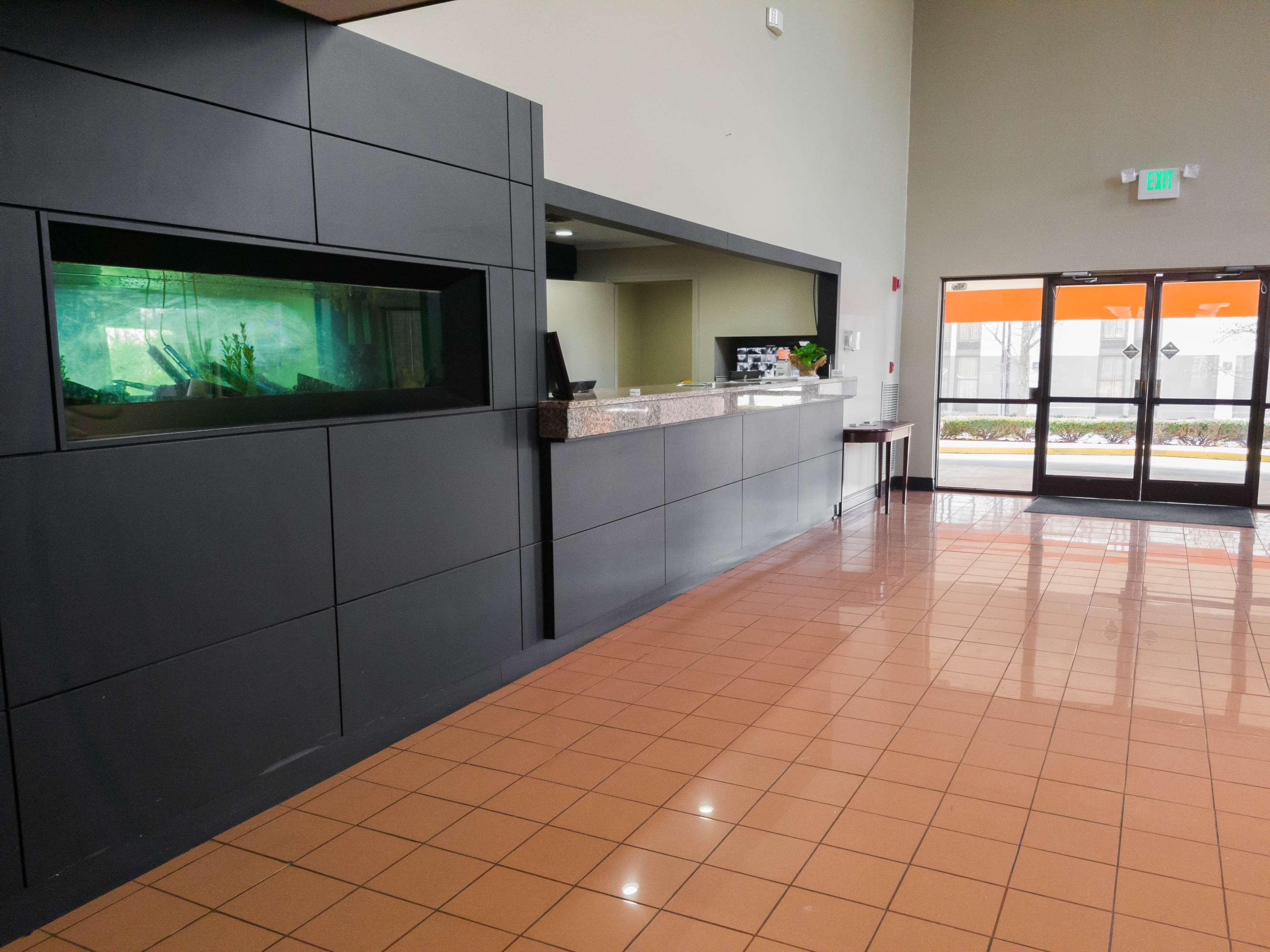Red Roof Inn & Suites Lexington - Hamburg Екстериор снимка
