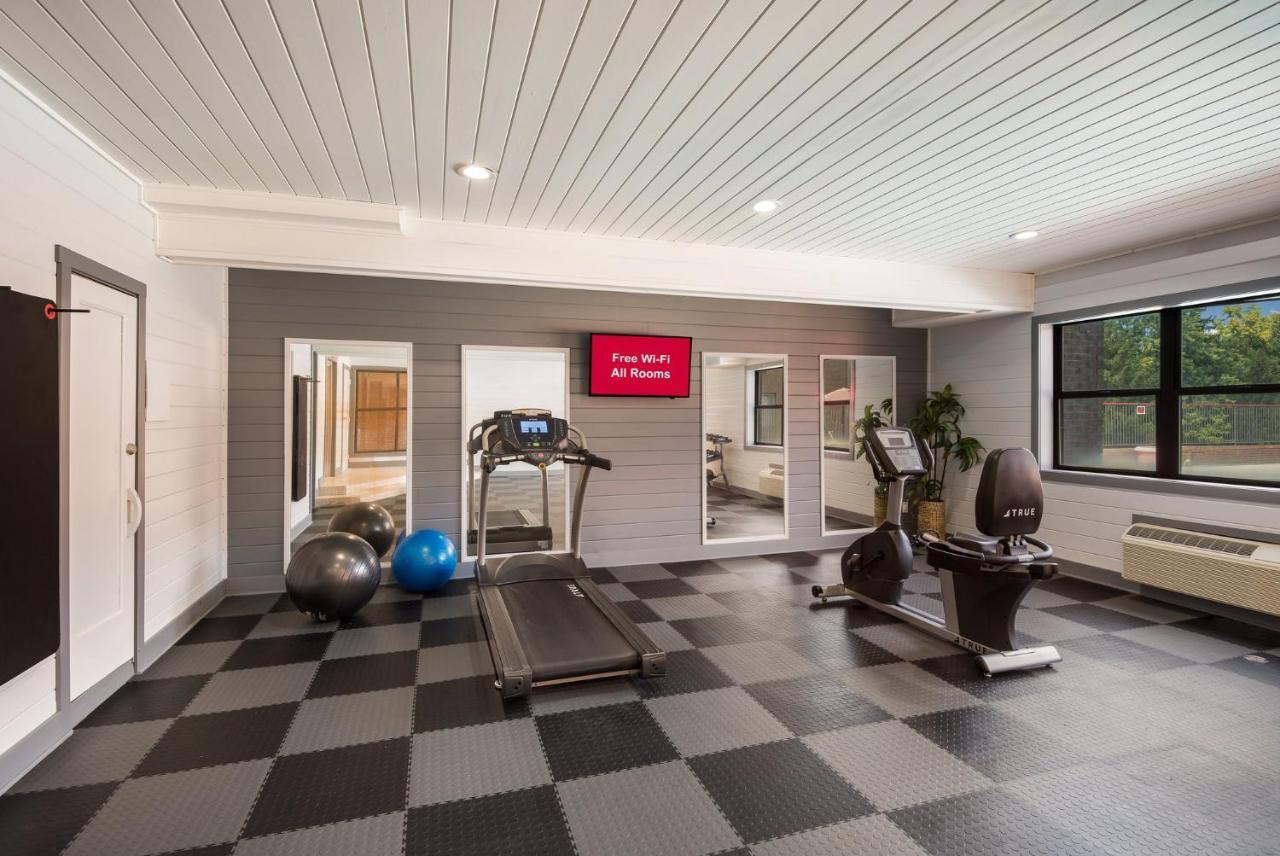 Red Roof Inn & Suites Lexington - Hamburg Екстериор снимка