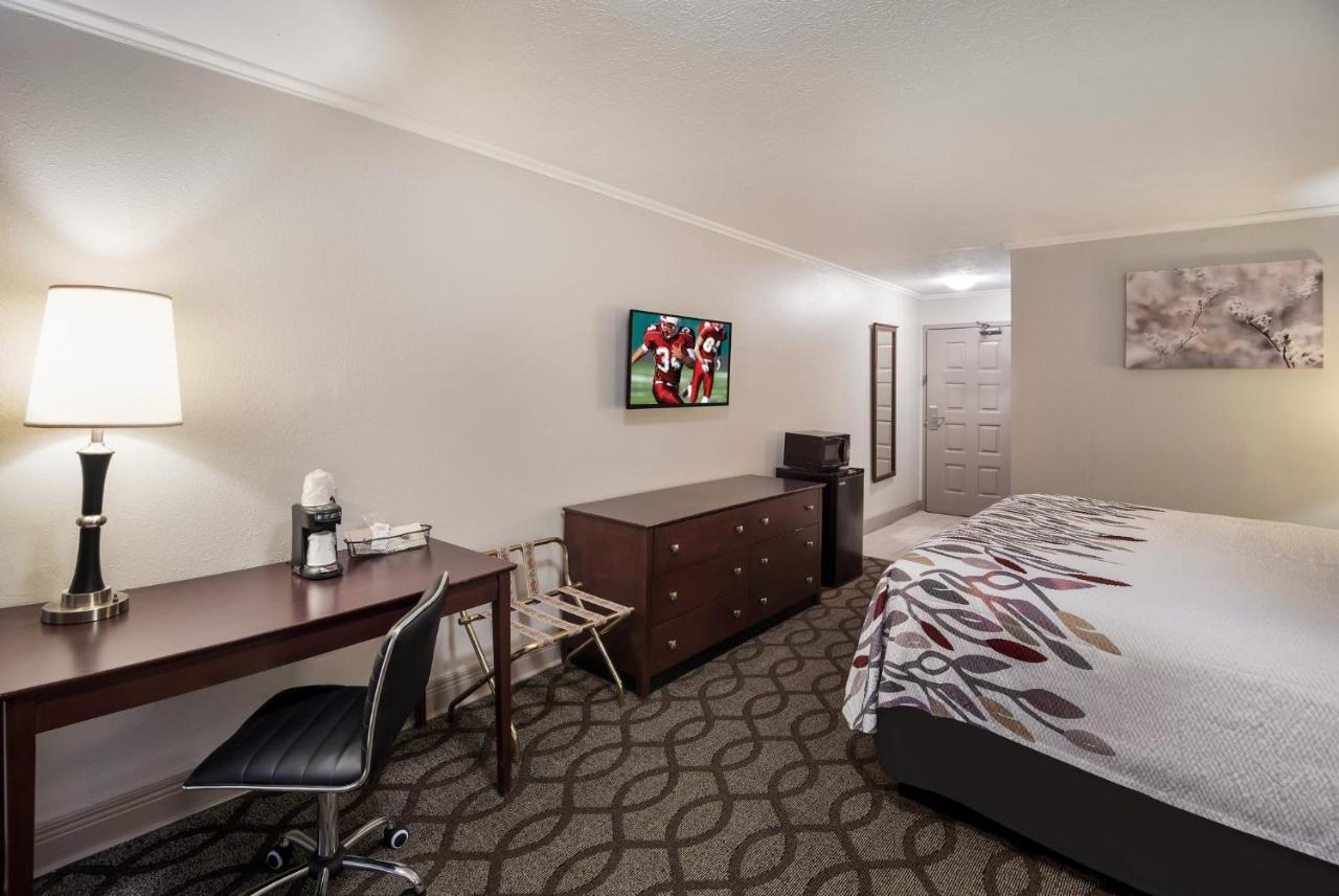 Red Roof Inn & Suites Lexington - Hamburg Екстериор снимка