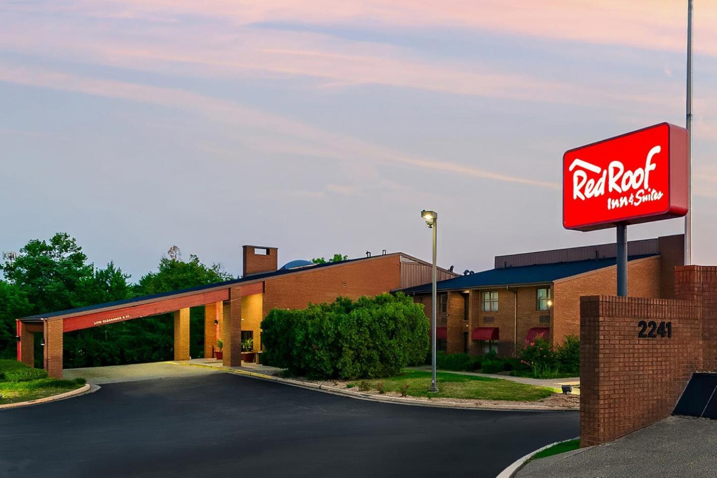 Red Roof Inn & Suites Lexington - Hamburg Екстериор снимка