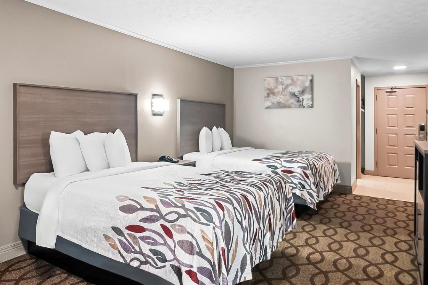 Red Roof Inn & Suites Lexington - Hamburg Екстериор снимка