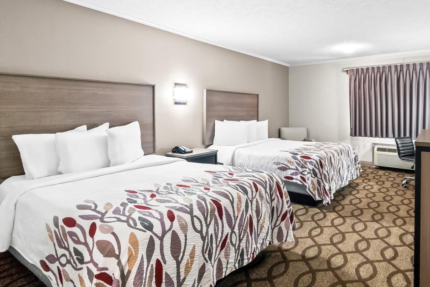 Red Roof Inn & Suites Lexington - Hamburg Екстериор снимка
